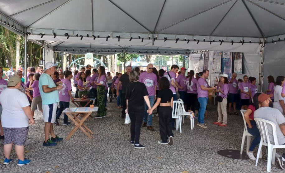 Caminhada marca início do Fevereiro Lilás, mês de conscientização sobre doenças raras