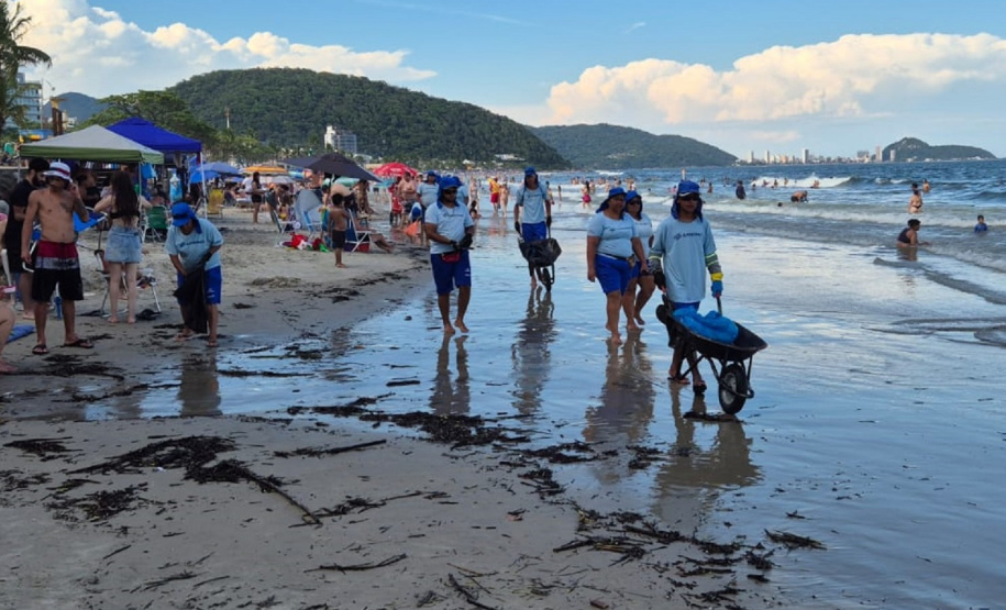 Sanepar recolhe mais de 48 toneladas de lixo no litoral do Estado em apenas 6 dias