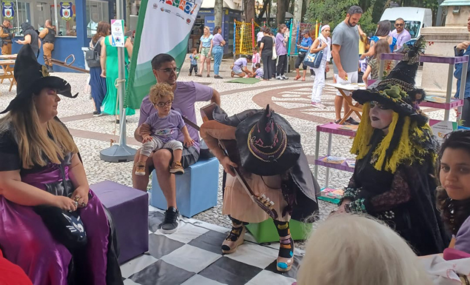 Caminhada marca início do Fevereiro Lilás, mês de conscientização sobre doenças raras