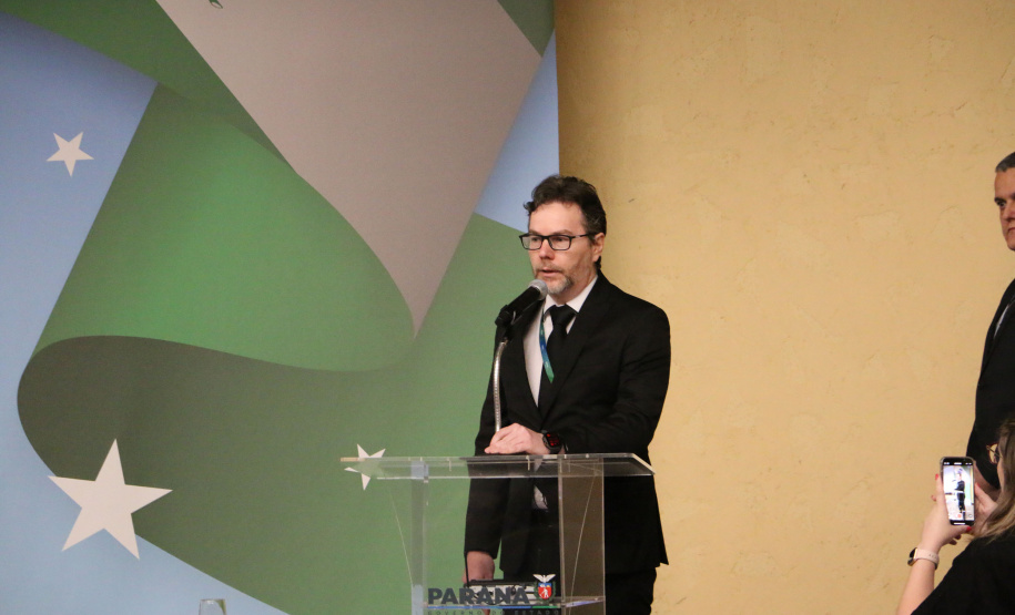 Polícia Científica do Paraná dá posse a 96 novos técnicos de perícia em cerimônia oficial