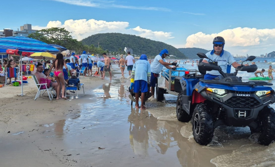 Sanepar recolhe mais de 48 toneladas de lixo no litoral do Estado em apenas 6 dias