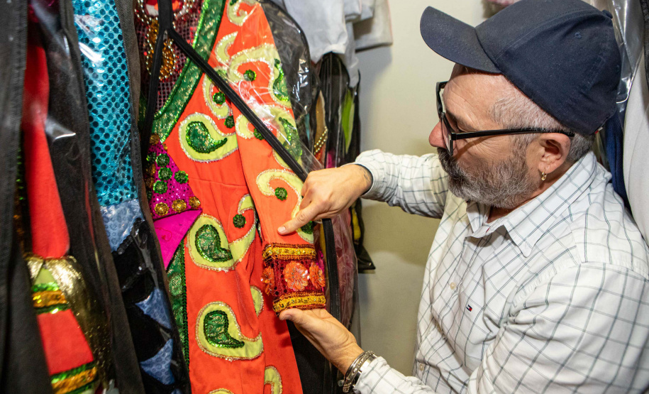 TEATRO GUAÍRA FIGURINOS HISTÓRICOS