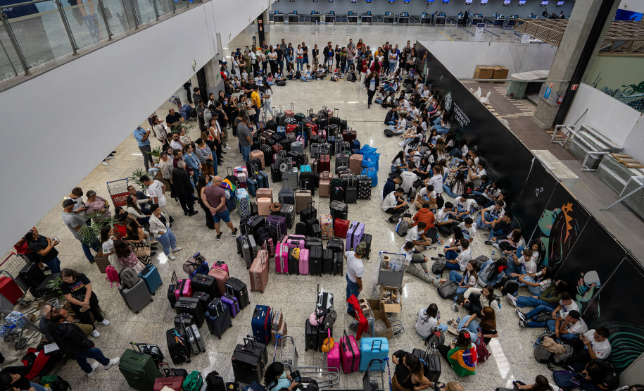 GANHANDO O MUNDO AEROPORTO