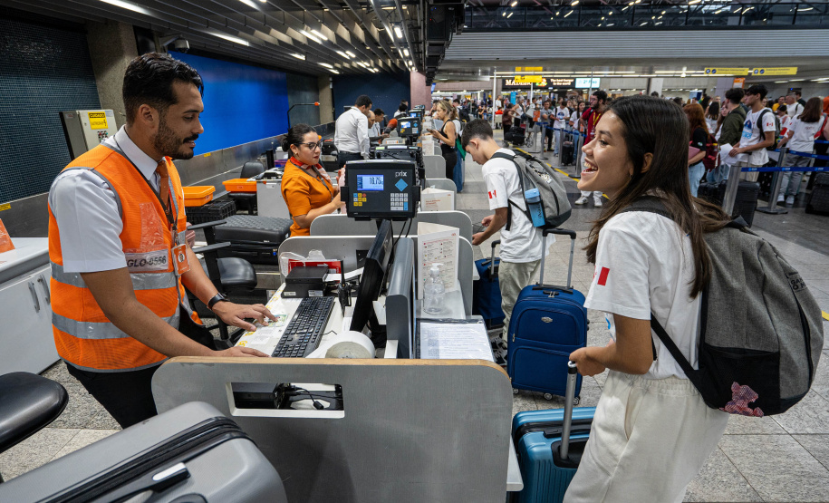 GANHANDO O MUNDO AEROPORTO
