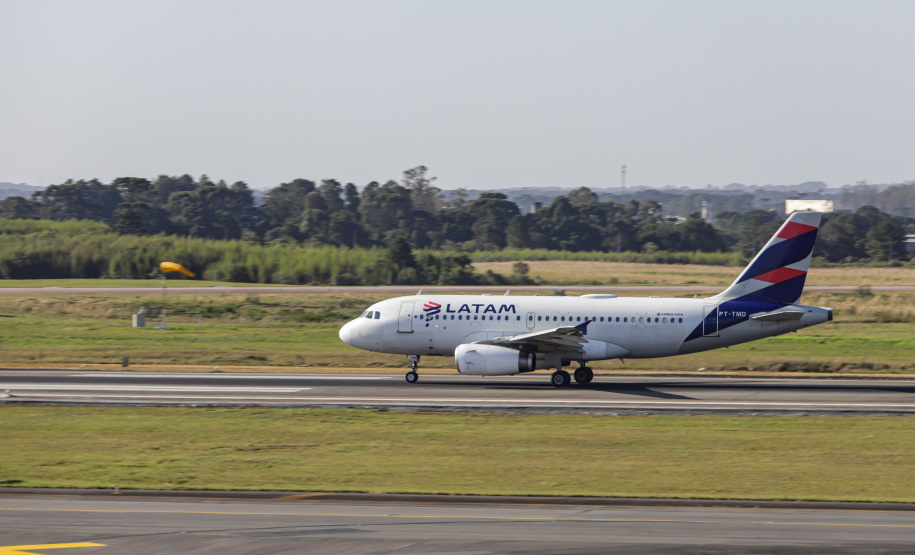 Entre janeiro e novembro de 2024, Aeroporto Afonso Pena registrou crescimento de 86% no movimento de viajantes internacionais