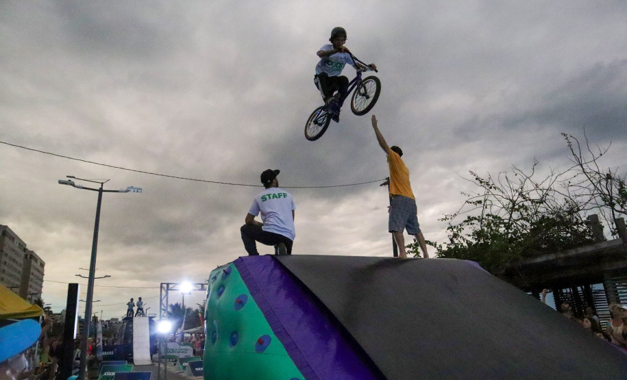 ESPORTE BMX E WHEELING
