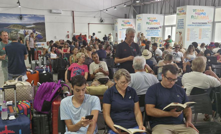 Com mais de 14 mil turistas até o momento, temporada de navios de cruzeiro em Paranaguá traz positividade aos negócios