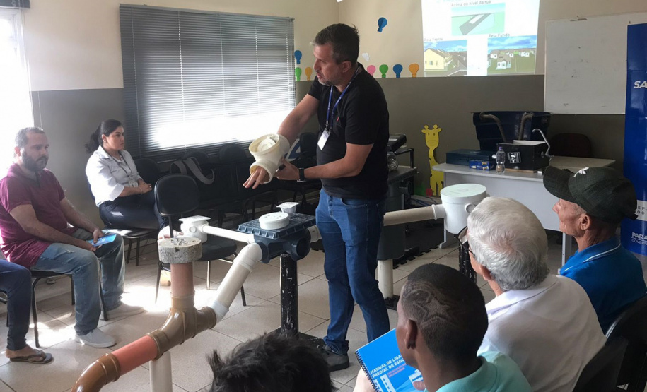 Sanepar promove curso para encanadores em Apucarana