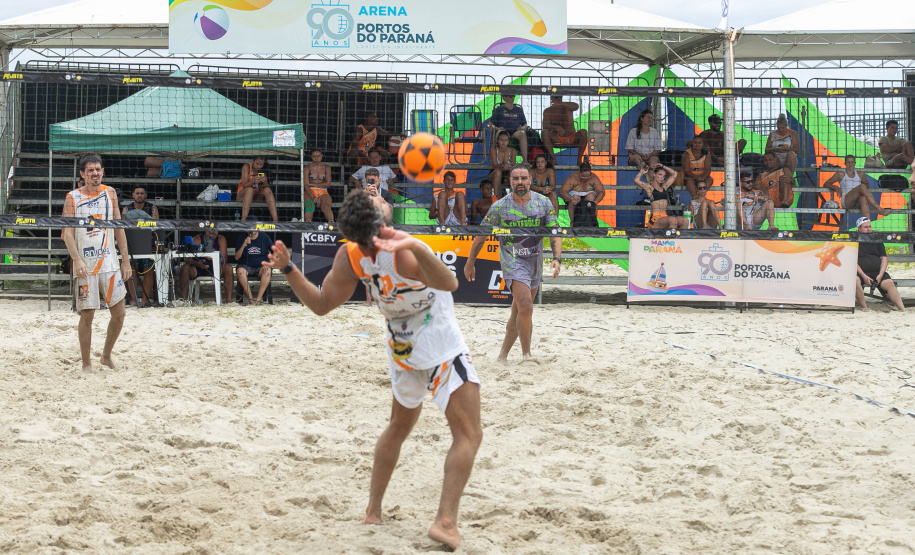 Circuito Paraná Futevôlei e final do Torneio PGT movimentam final de semana em Matinhos
