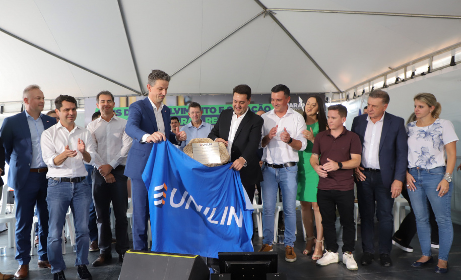 Empresa investe R$ 70 milhões em fábrica de pisos laminados na RMC