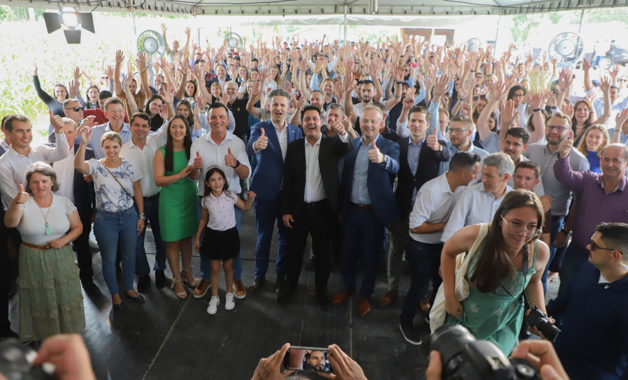 Empresa investe R$ 70 milhões em fábrica de pisos laminados na RMC