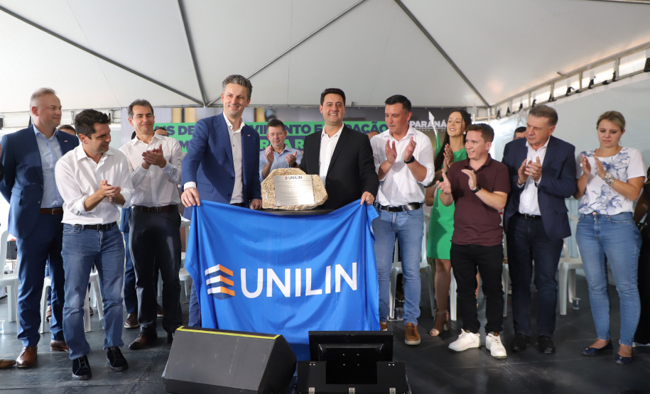 Empresa investe R$ 70 milhões em fábrica de pisos laminados na RMC