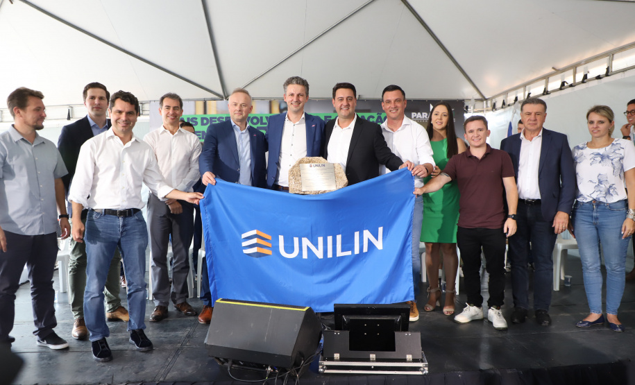 Empresa investe R$ 70 milhões em fábrica de pisos laminados na RMC