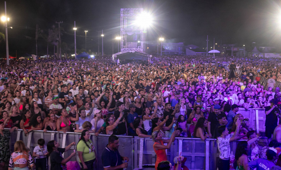 Shows das duplas João Haroldo & Betinho e Guilherme & Benuto no Centro Eventos Marisol