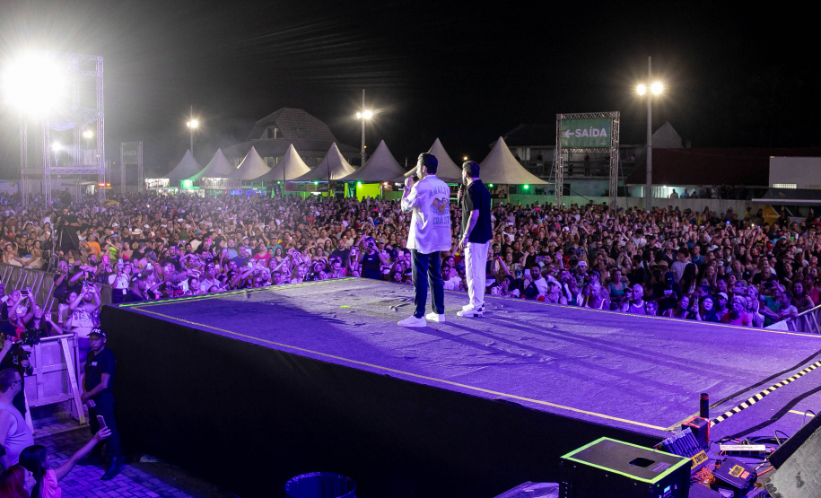 Shows das duplas João Haroldo & Betinho e Guilherme & Benuto no Centro Eventos Marisol