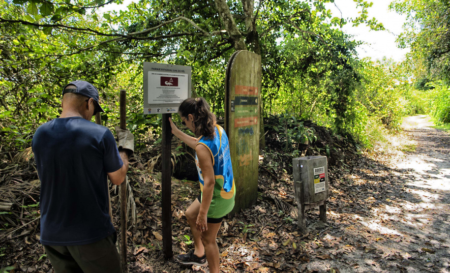 IAT EDUCAÇÃO AMBIENTAL ILHA DO MEL