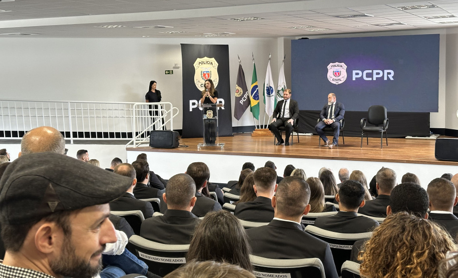 PCPR NOVOS POLICIAIS TOMAM POSSE