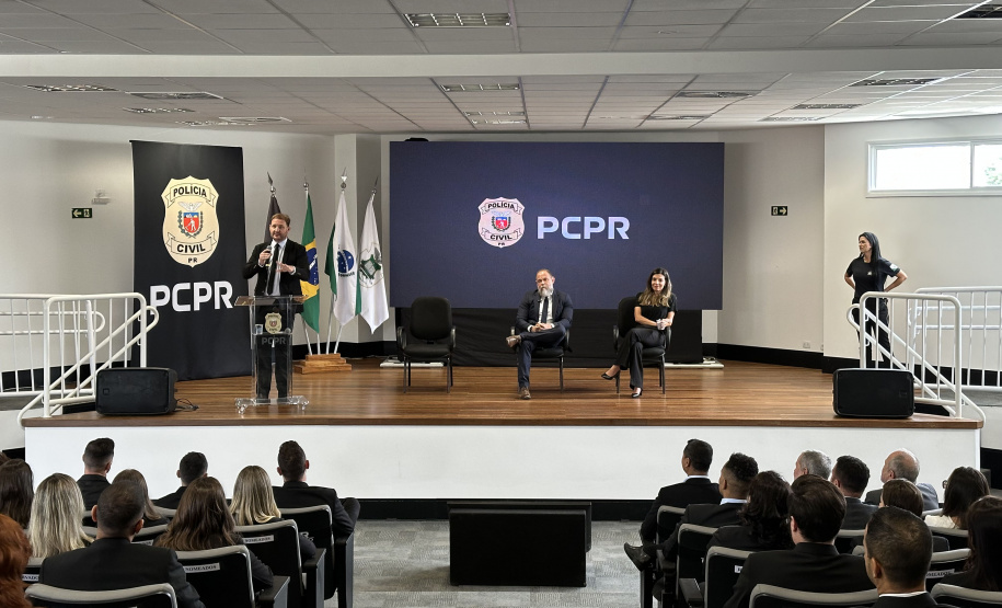 PCPR NOVOS POLICIAIS TOMAM POSSE