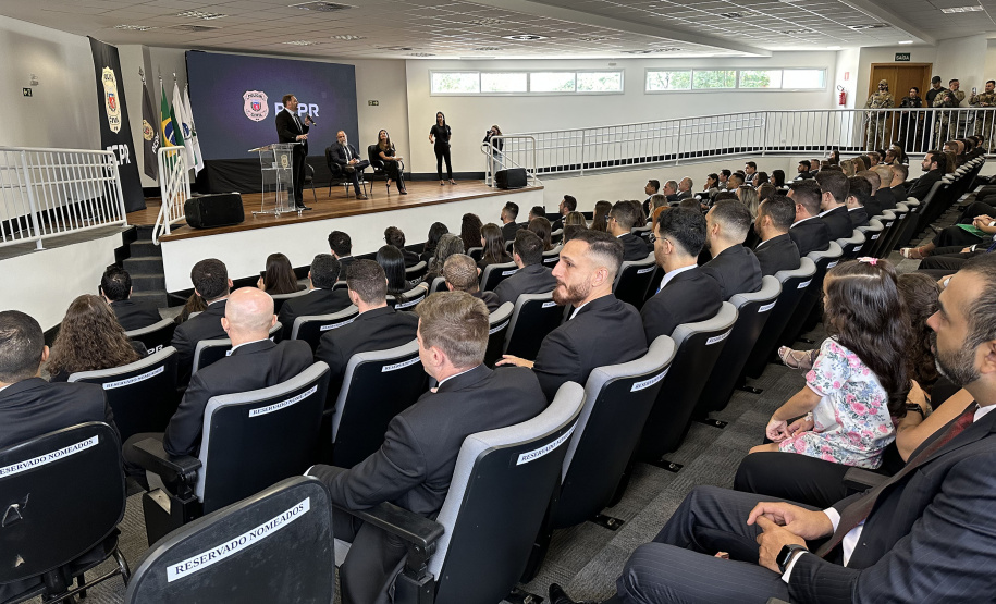 PCPR NOVOS POLICIAIS TOMAM POSSE
