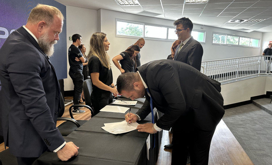 PCPR NOVOS POLICIAIS TOMAM POSSE