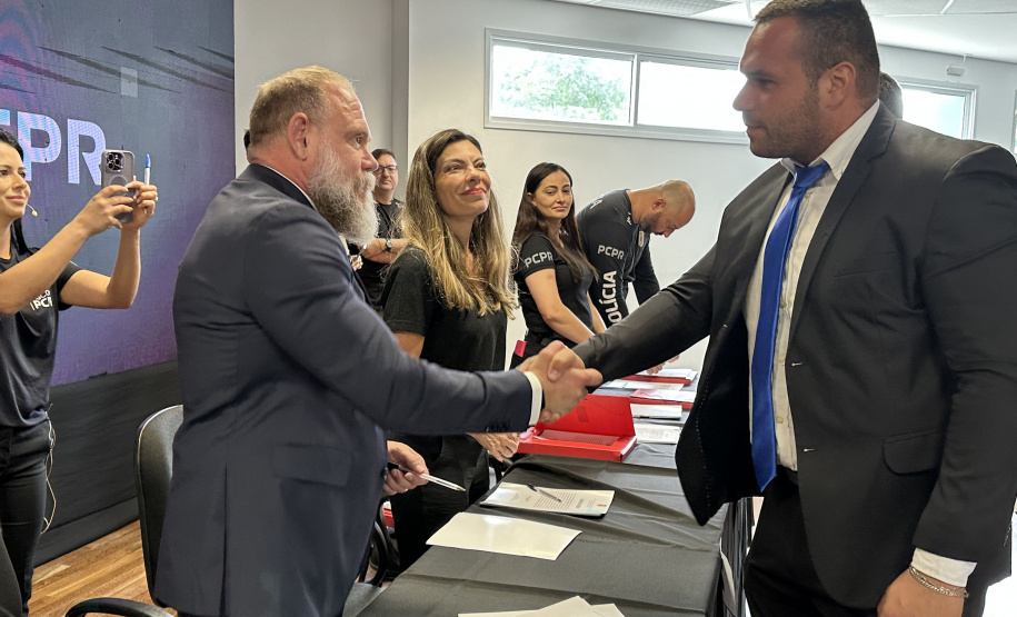 PCPR NOVOS POLICIAIS TOMAM POSSE