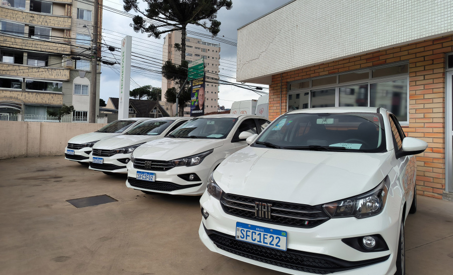 SESA ENTREGA 10 NOVOS VEÍCULOS HEMORREDE