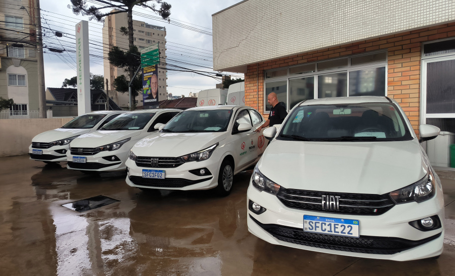 SESA ENTREGA 10 NOVOS VEÍCULOS HEMORREDE