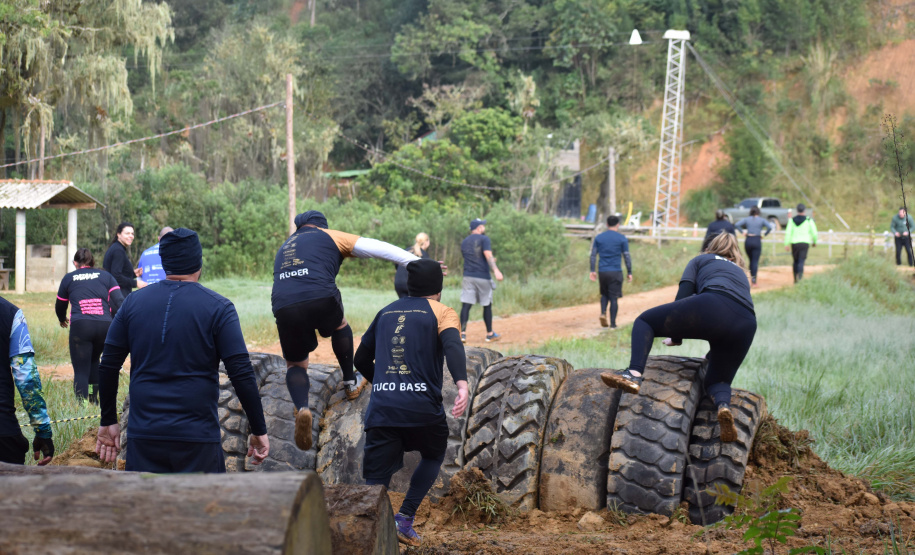 Jogos de Aventura e Natureza: Fim de semana tem Beach Tennis, Desafio de Obstáculos, Cross Country e Travessia