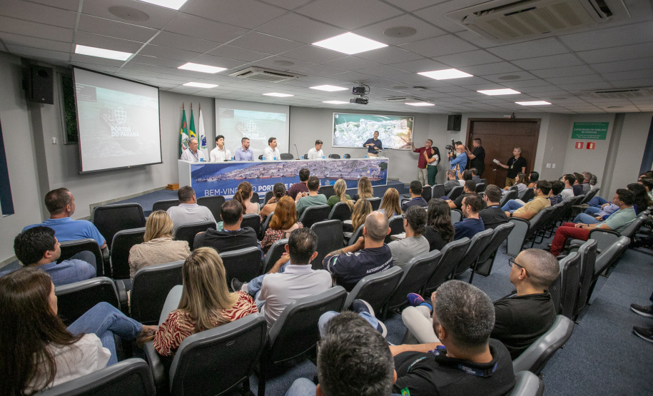 COLETIVA PORTOS DO PARANÁ