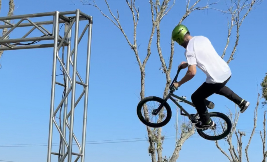 ESPORTE BMX E WHEELING