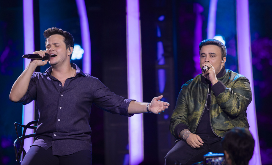 ARTISTAS SHOW VERÃO