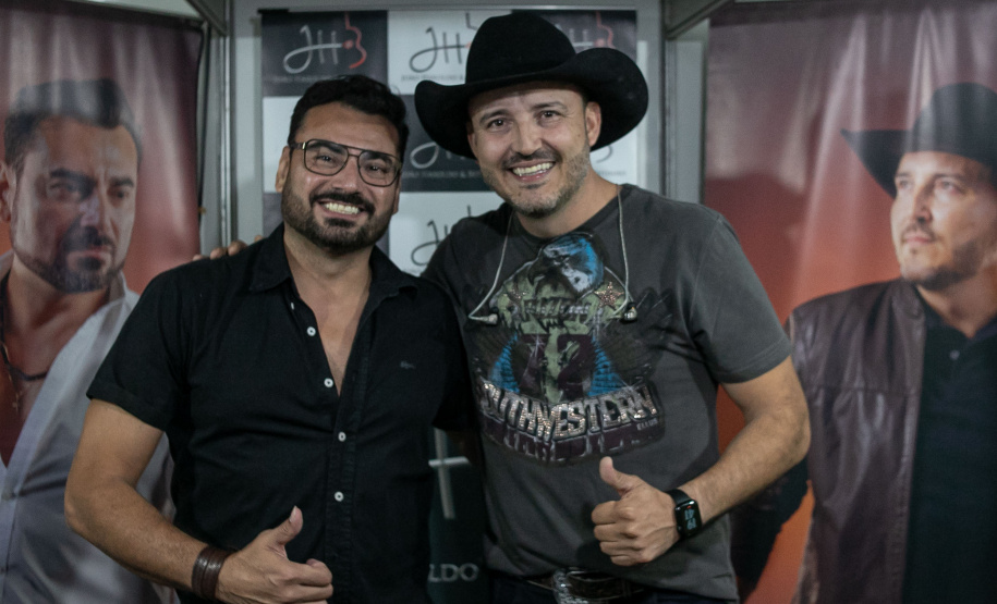 Shows das duplas João Haroldo & Betinho e Guilherme & Benuto no Centro Eventos Marisol