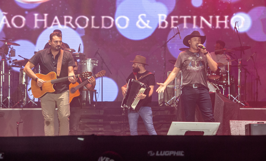 Shows das duplas João Haroldo & Betinho e Guilherme & Benuto no Centro Eventos Marisol