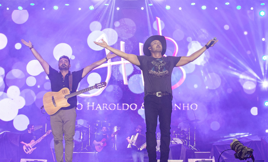 Shows das duplas João Haroldo & Betinho e Guilherme & Benuto no Centro Eventos Marisol