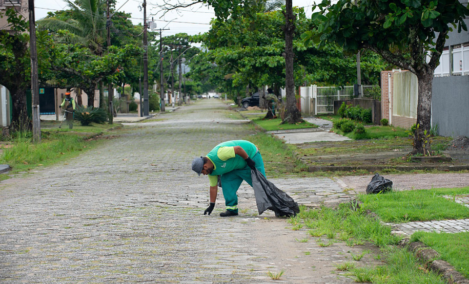 IAT reforçou o trabalho de coleta de resíduos sólidos nos sete municípios do Litoral do Paraná.