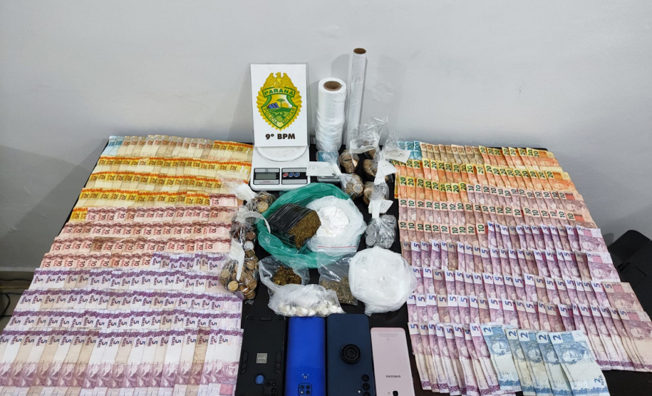 PMPR apreende drogas e prende quatro pessoas em Guaratuba