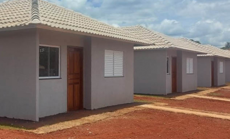 COHAPAR - Fotos das casas entregues em Sta Cruz de Monte Castelo