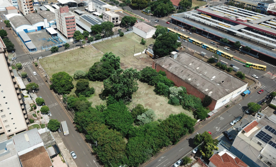 Governo do Estado doa Máquina de Café e iniciará limpeza da área que abrigará Terminal Metropolitano de Londrina