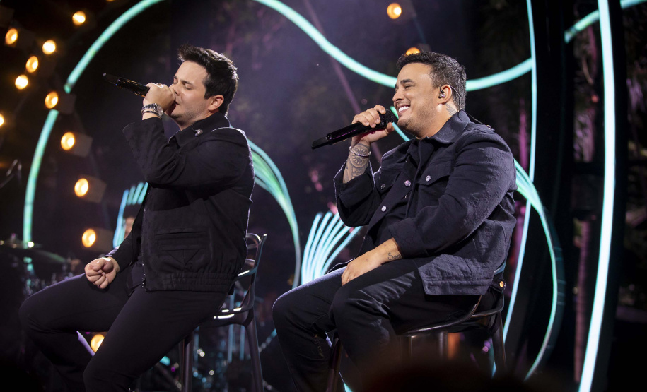 ARTISTAS SHOW VERÃO