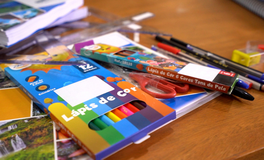 KIT VOLTA AS AULAS MATERIAL E PERSONAGENS