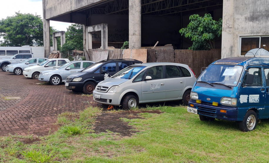 Governo do Paraná anuncia leilão de veículos e sucatas com lance inicial de R$ 1.050,15