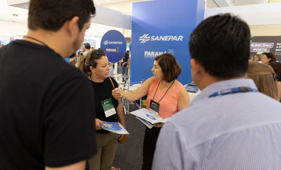 Sanepar encerra a participação no Paraná Mais Cidades divulgando os principais programas e serviços para atender aos municípios do Paraná