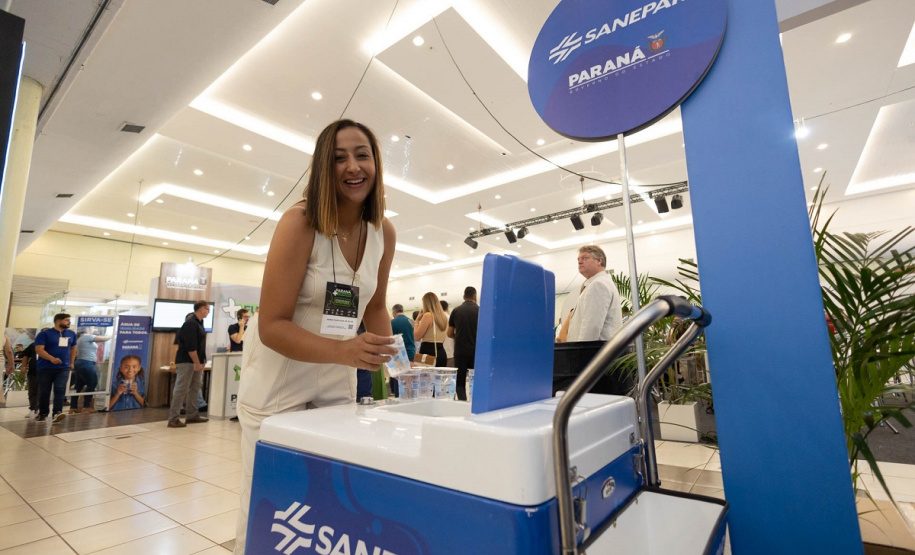 Sanepar encerra a participação no Paraná Mais Cidades divulgando os principais programas e serviços para atender aos municípios do Paraná