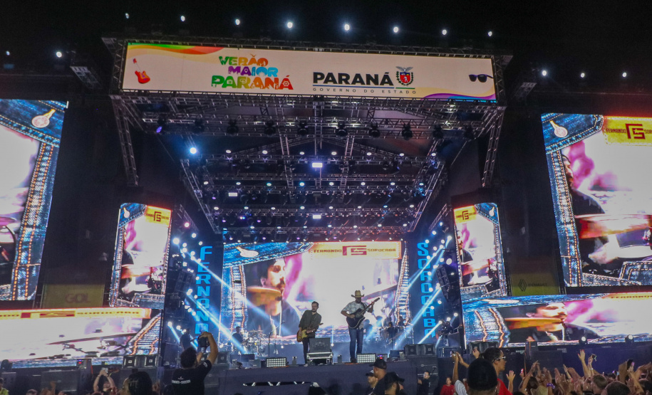 Fernando e Sorocaba em Matinhos no Verao Maior Parana