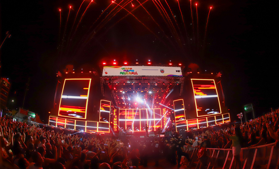 Fernando e Sorocaba em Matinhos no Verao Maior Parana