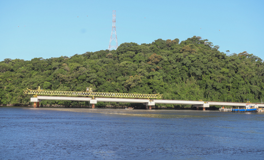 Moradores e comerciantes comemoram progresso das obras da Ponte de Guaratuba