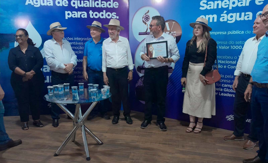 Sanepar repassa recursos e recebe reconhecimento da Uopeccan