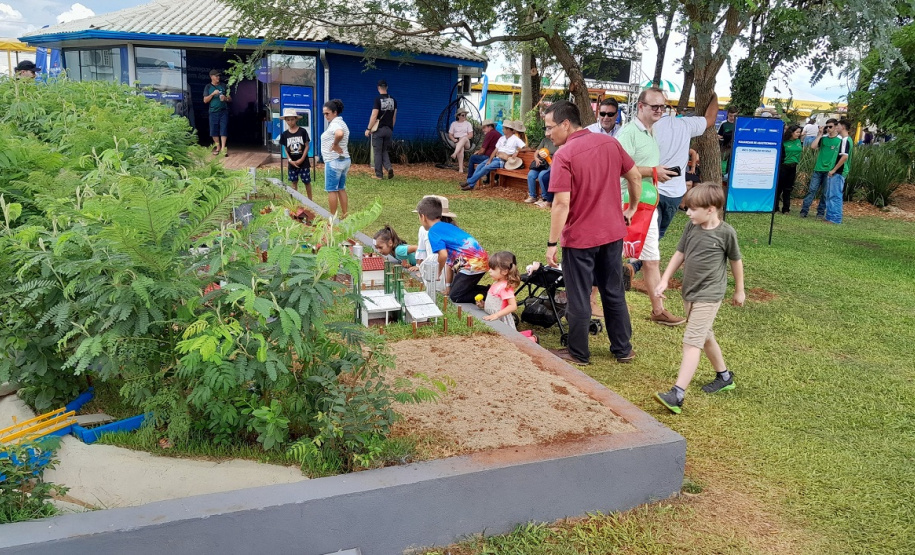 Praça das Águas atrai milhares de visitantes no Show Rural