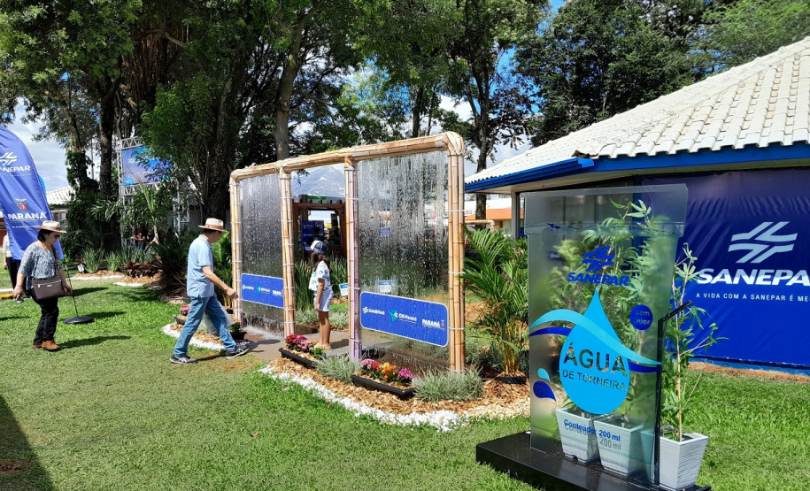 Praça das Águas atrai milhares de visitantes no Show Rural
