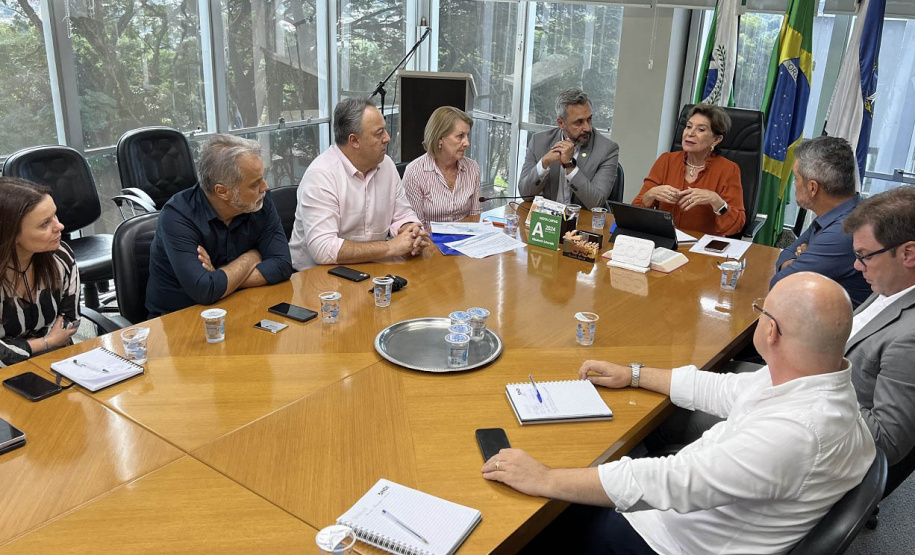 Diretoria da Sanepar se reúne com Prefeitura para alinhar medidas para o abastecimento de Ponta Grossa